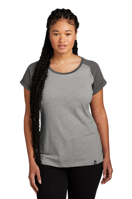 New Era  Women's Heritage Blend Varsity Tee. LNEA107