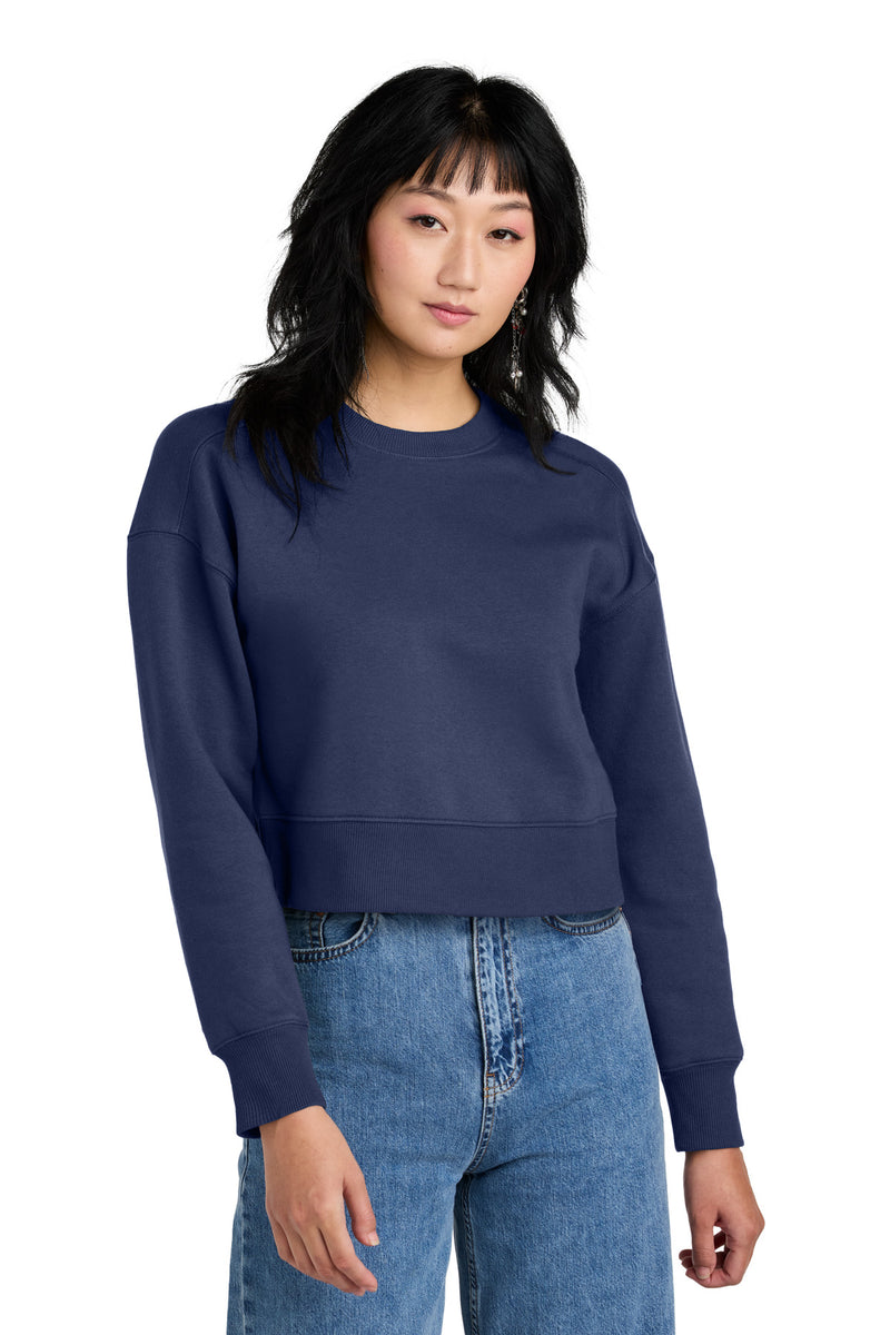 Load image into Gallery viewer, District  Women&#39;s Perfect Weight  Fleece Cropped Crew DT1105
