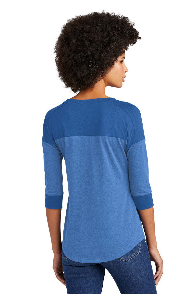 Load image into Gallery viewer, New Era  Women&#39;s Heritage Blend 3/4-Sleeve Baseball Raglan Tee. LNEA104
