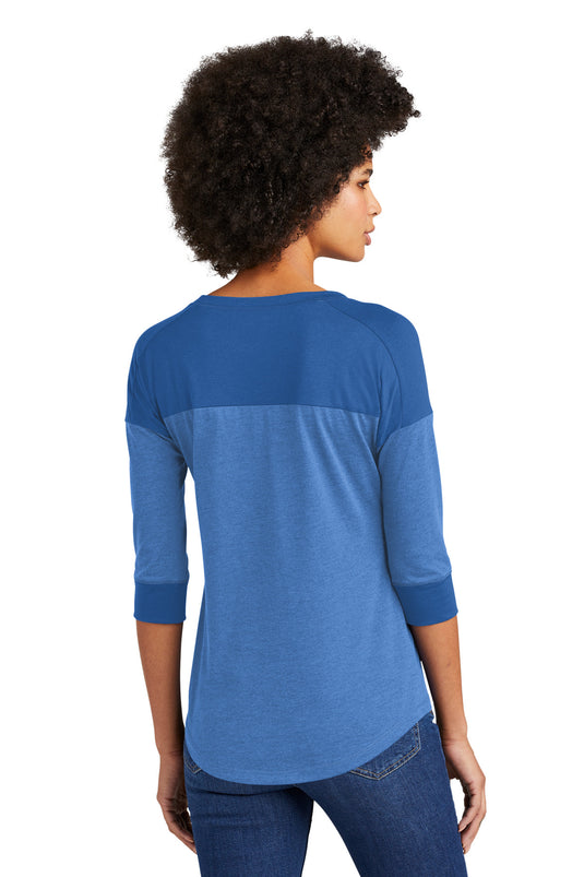 New Era  Women's Heritage Blend 3/4-Sleeve Baseball Raglan Tee. LNEA104