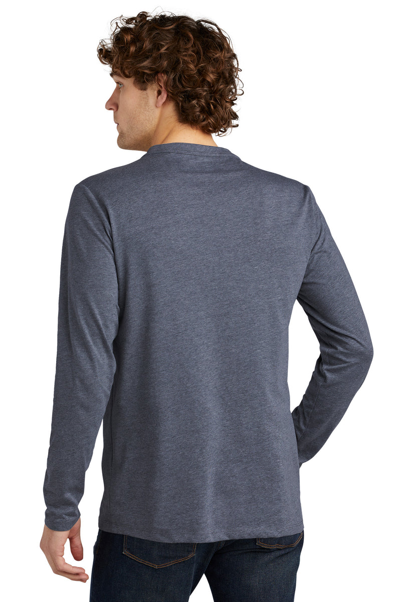 Load image into Gallery viewer, New Era  Heritage Blend Long Sleeve Crew Tee. NEA102
