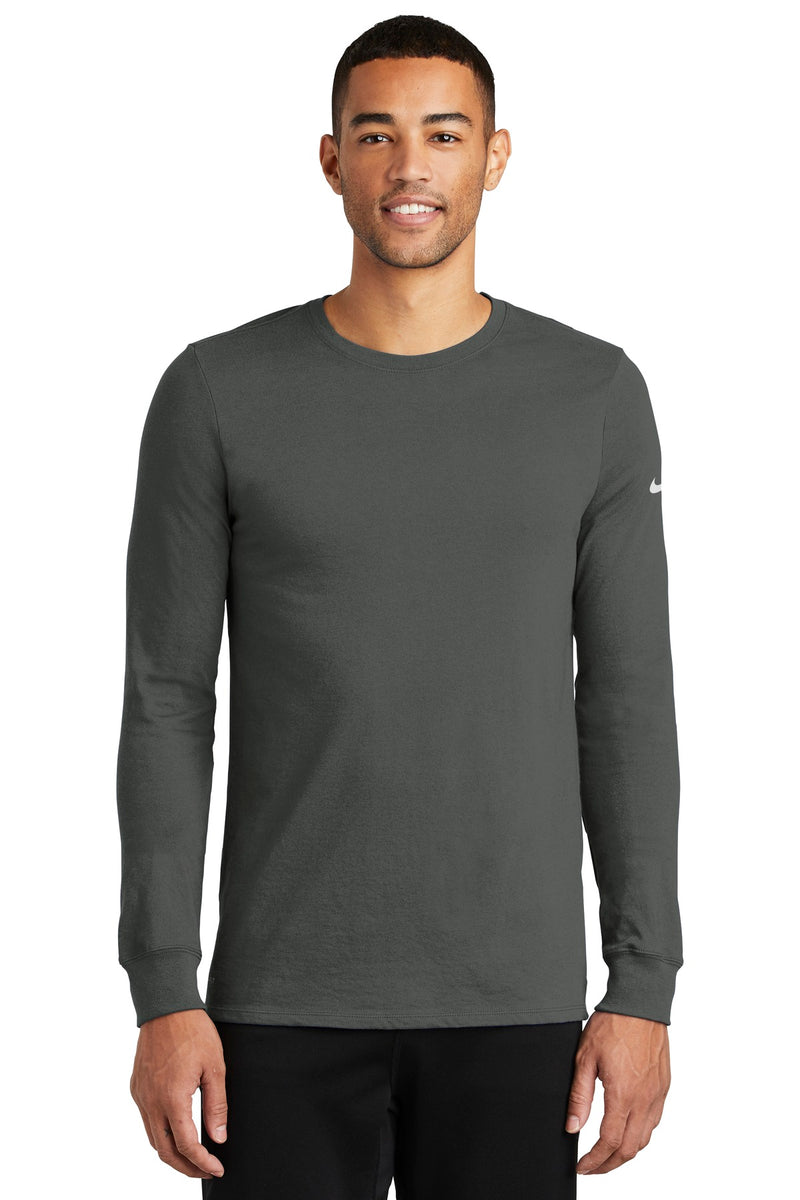 Load image into Gallery viewer, Nike Dri-FIT Cotton/Poly Long Sleeve Tee. NKBQ5230

