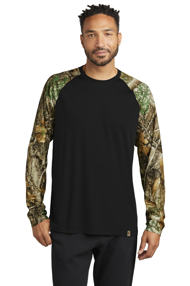 Load image into Gallery viewer, Russell Outdoors Realtree Colorblock Performance Long Sleeve Tee RU151LS
