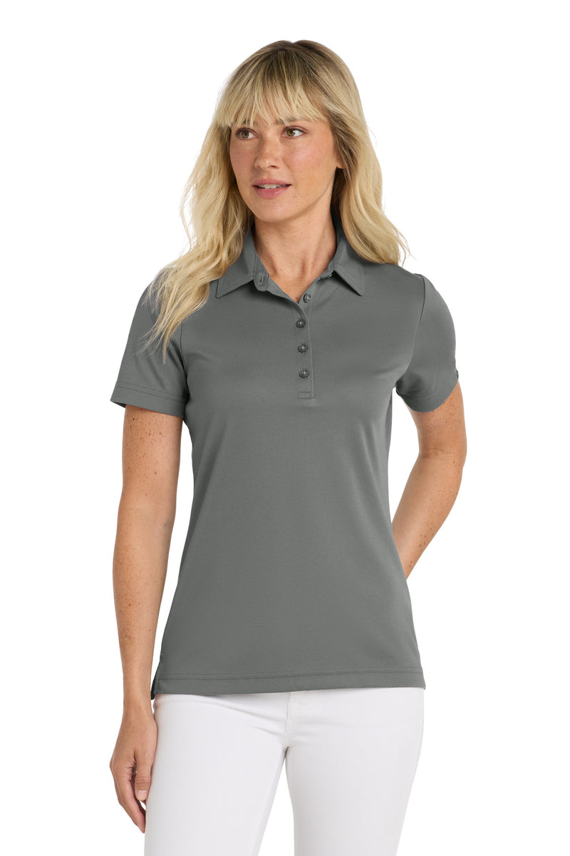 Load image into Gallery viewer, TravisMathew Women&#39;s Oceanside Solid Polo TM1WW001
